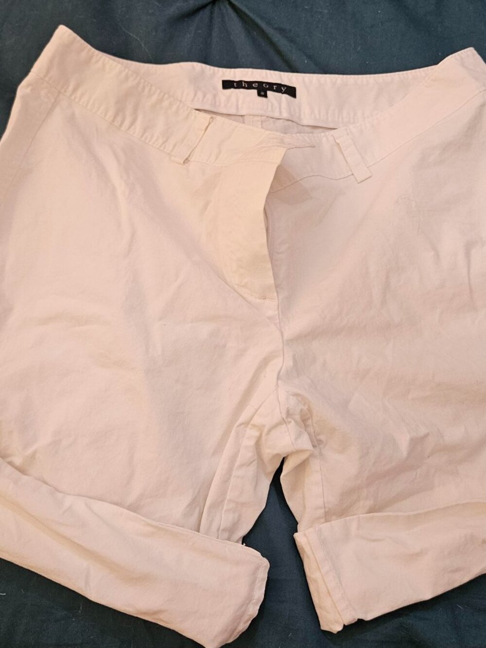THEORY WHITE SHORTS